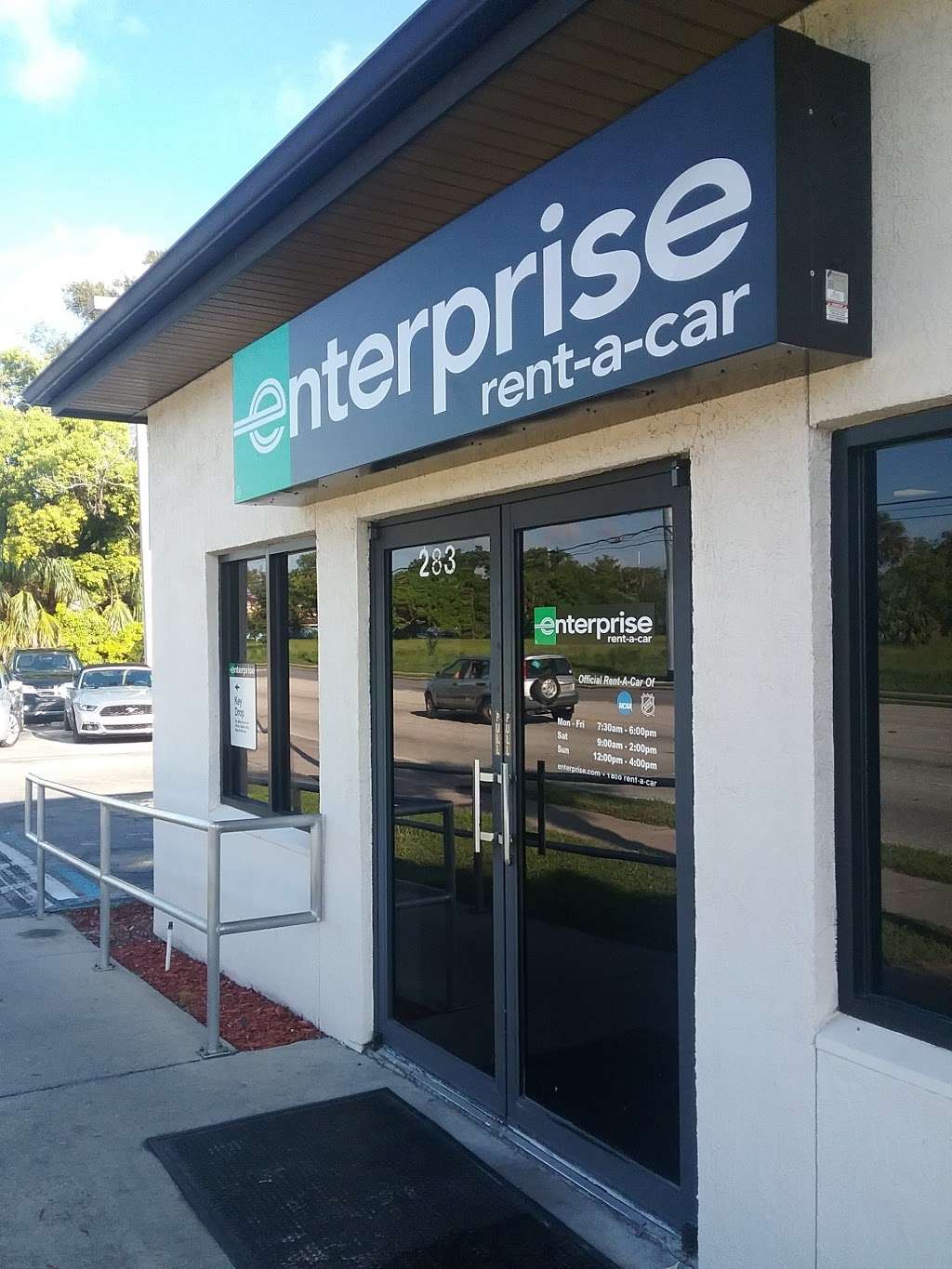 Enterprise Rent-A-Car | 283 E, FL-434, Longwood, FL 32750 | Phone: (407) 339-1199