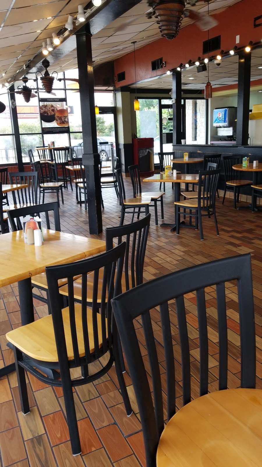 Golden Chick | 4525 Gus Thomasson Rd, Mesquite, TX 75150, USA | Phone: (972) 613-6300