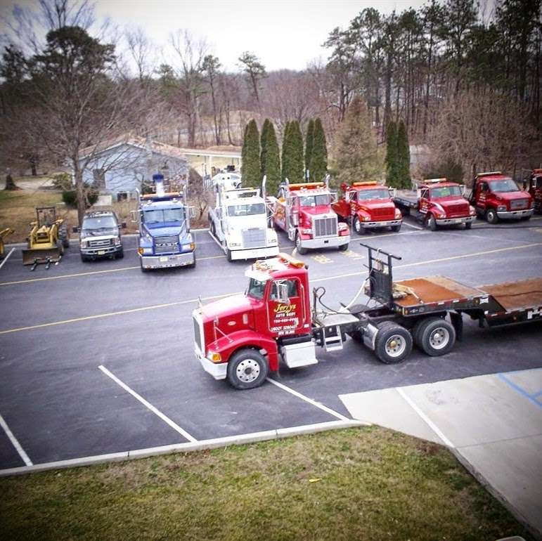 JERRYS TOWING AND RECOVERY | 580 U.S. 9, Freehold, NJ 07728, USA | Phone: (732) 987-9339
