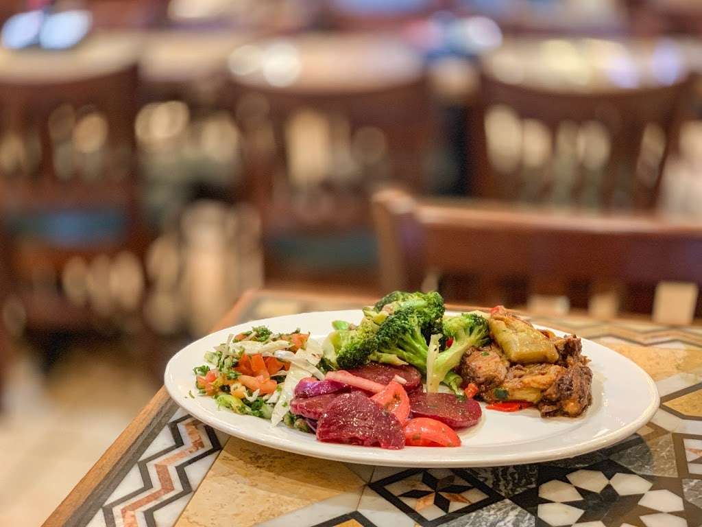 Fadis Meyerland Mediterranean Grill | 4738 Beechnut St, Houston, TX 77096, USA | Phone: (713) 666-4644