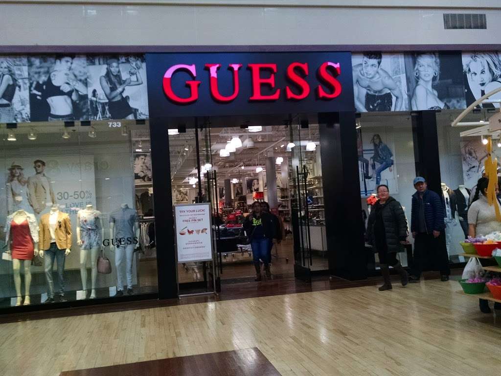 GUESS Factory | 6170 W Grand Ave #733, Gurnee, IL 60031, USA | Phone: (847) 855-1440