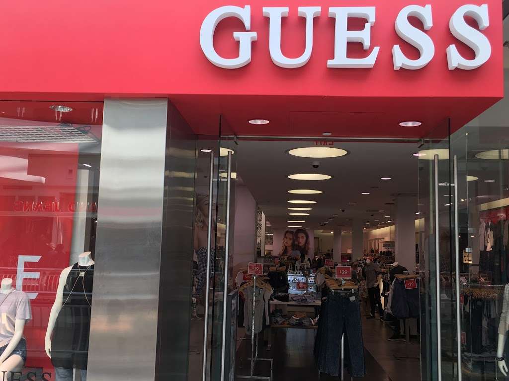 GUESS | 7875 Tyson Corner Center Space N7U, McLean, VA 22102, USA | Phone: (703) 288-5172