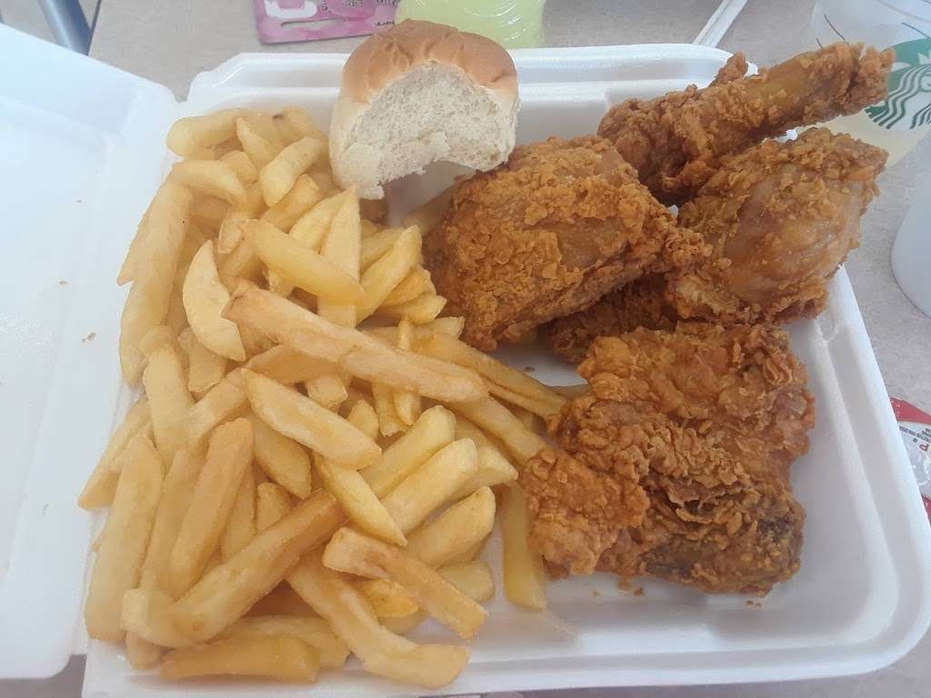 Rices Fried Chicken & Seafood | 1612 Broadway St, Houston, TX 77012, USA | Phone: (713) 921-4657