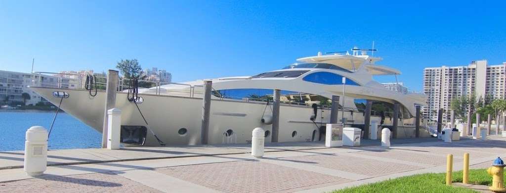 Miami Beach Luxury Yacht Charters | 5005 Collins Ave, Miami Beach, FL 33140, USA | Phone: (305) 944-4323