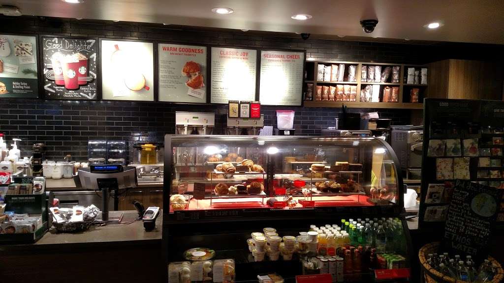 Starbucks | 550 Fellowship Rd, Mt Laurel Township, NJ 08054, USA | Phone: (856) 222-0328