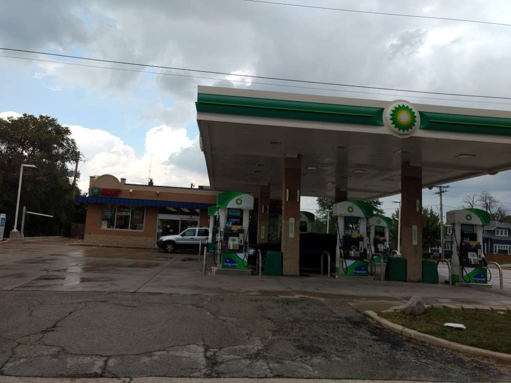 BP | 217 E Irving Park Rd, Wood Dale, IL 60191, USA | Phone: (630) 659-3907