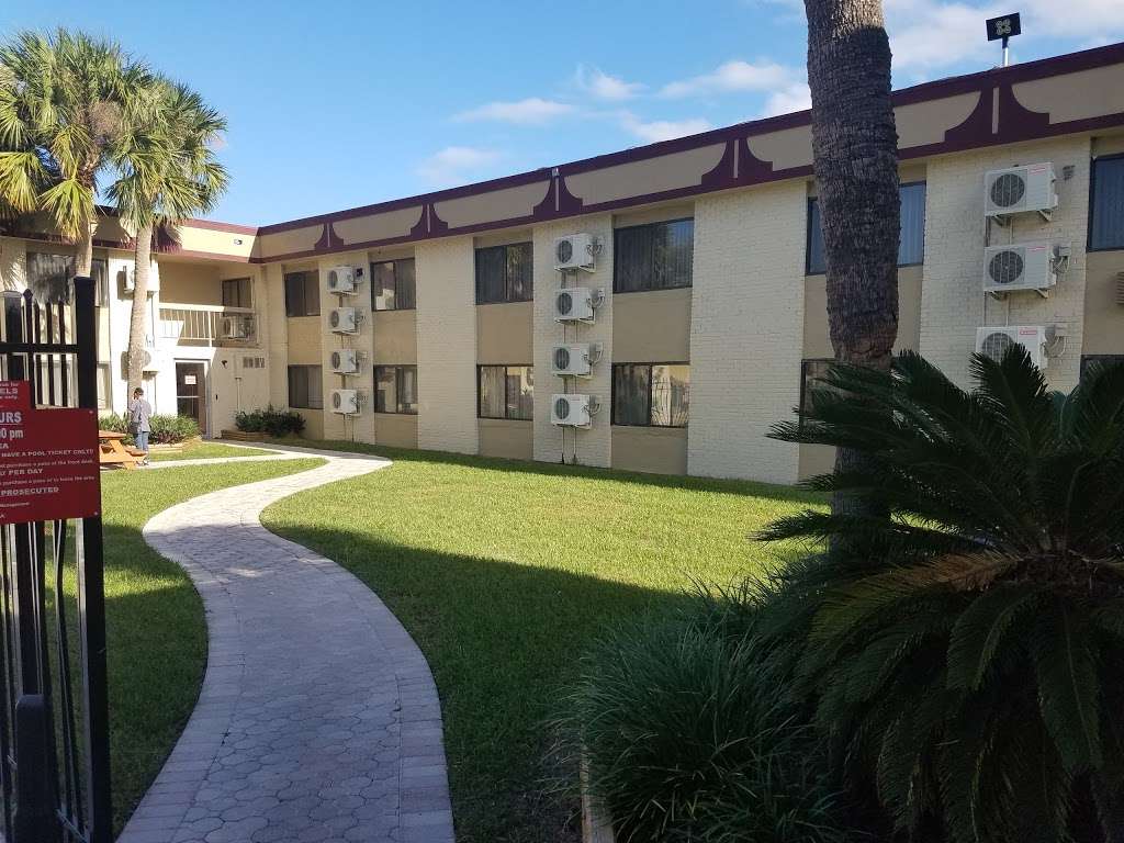 Ramada by Wyndham Titusville/Kennedy Space Center | 3500 Cheney Hwy, Titusville, FL 32780, USA | Phone: (321) 362-6053