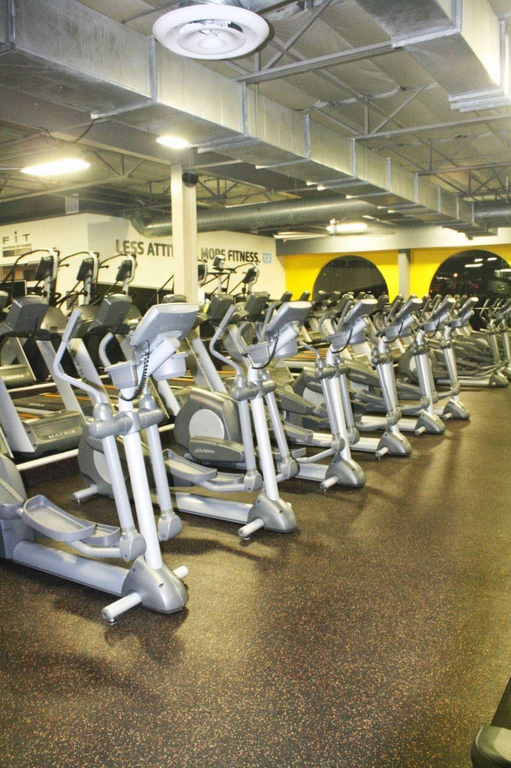 Chuze Fitness | 1233 Camino del Rio S, San Diego, CA 92108, USA | Phone: (619) 297-7000