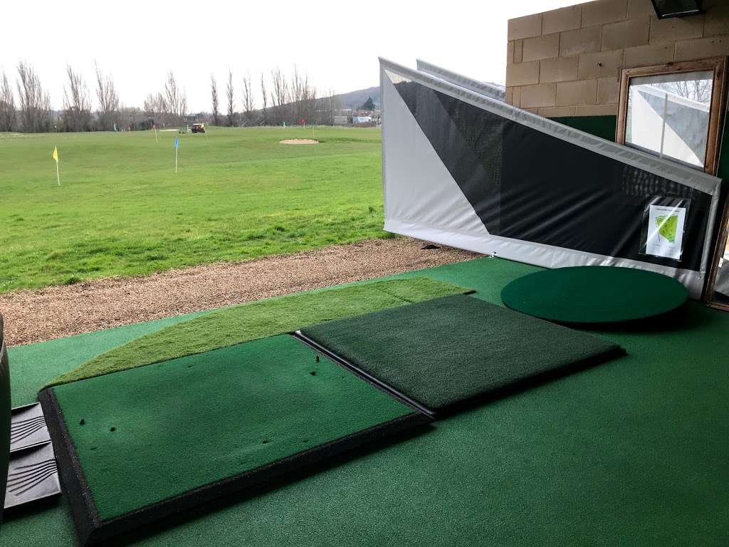 Chingford Golf Range | 293 Waltham Way, London E4 7SR, UK | Phone: 020 8529 2409