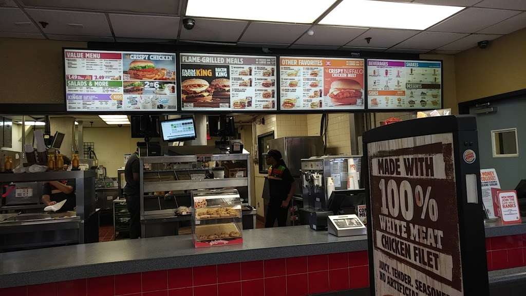 Burger King | 2201 S University Dr, Davie, FL 33324, USA | Phone: (954) 473-1636
