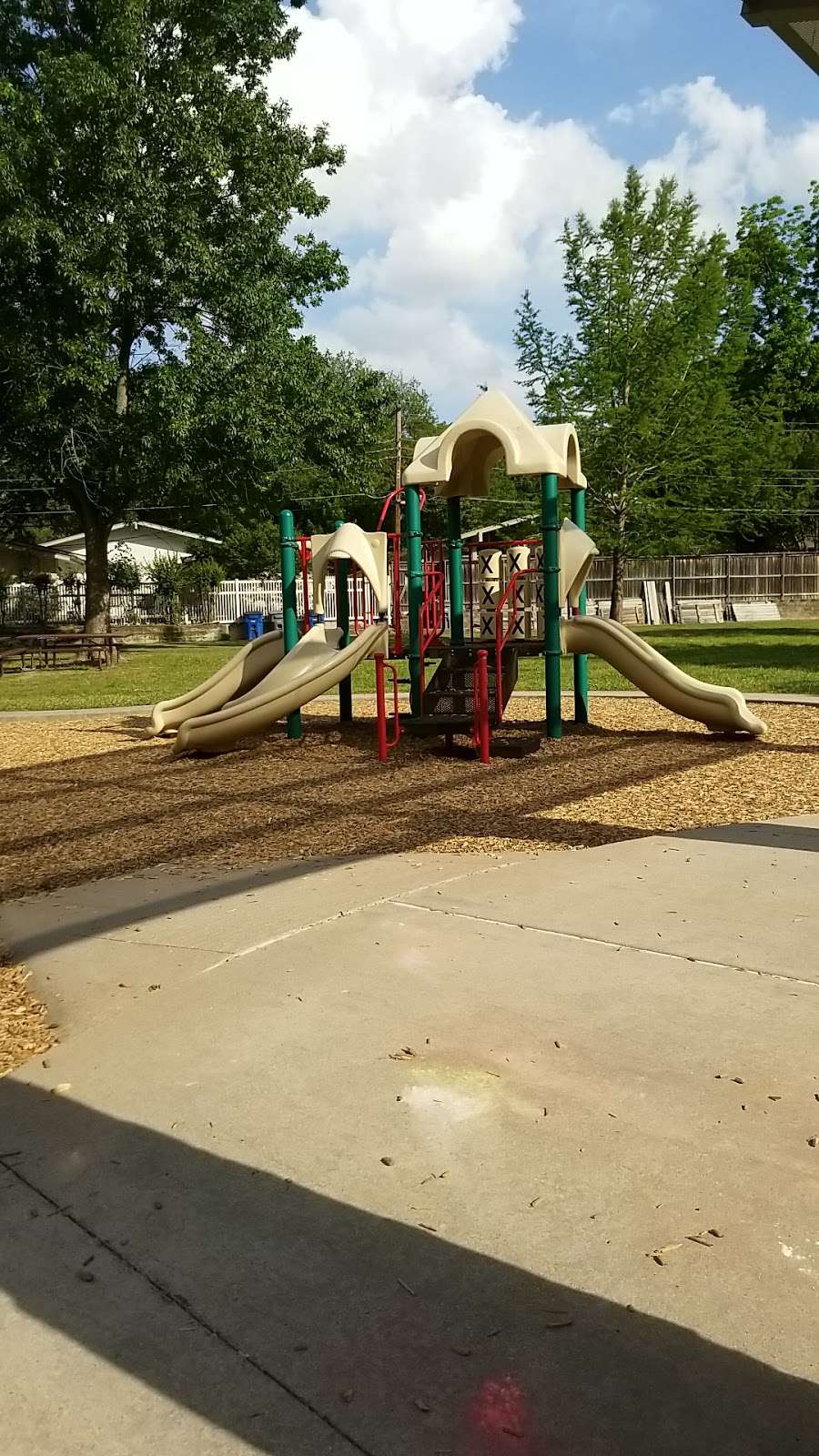 White Rock Valley Park | 9104 White Rock Trail, Dallas, TX 75238 | Phone: (214) 670-4100