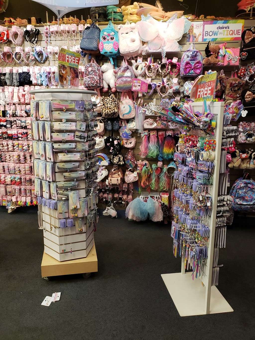 Claires | 6909 N Loop 1604 E #2065, San Antonio, TX 78247, USA | Phone: (210) 651-5177