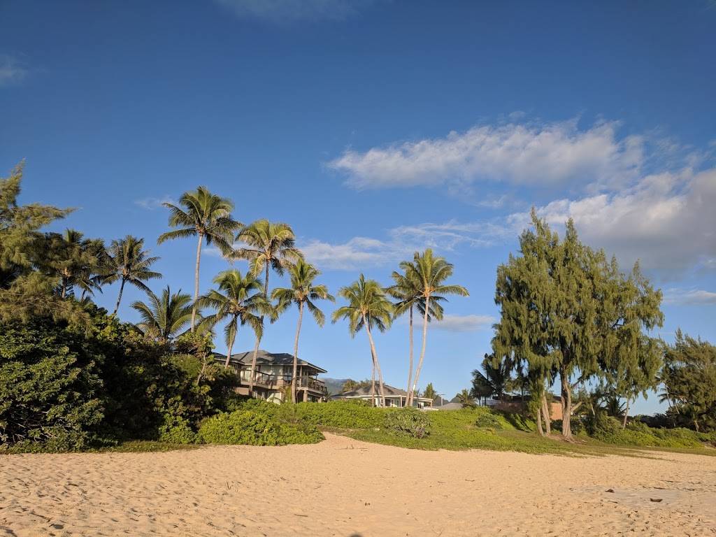 Waimānalo Beach Park | 41-741 Kalanianaʻole Hwy, Waimanalo, HI 96795, USA | Phone: (808) 259-9106