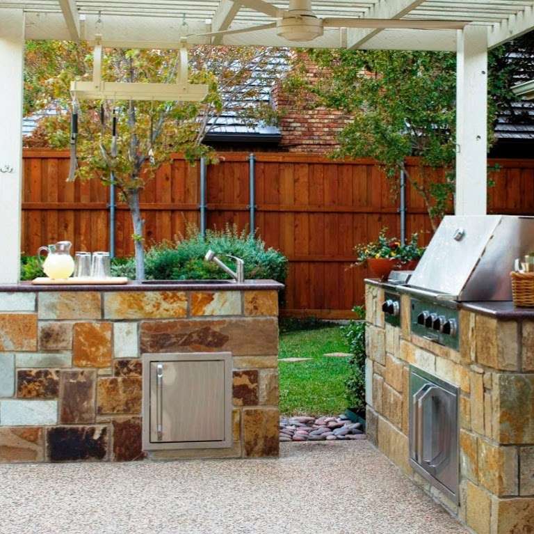 Creative Outdoor Kitchens West Palm Beach | 2440 Metrocentre Blvd #233, West Palm Beach, FL 33407, USA | Phone: (561) 250-0926