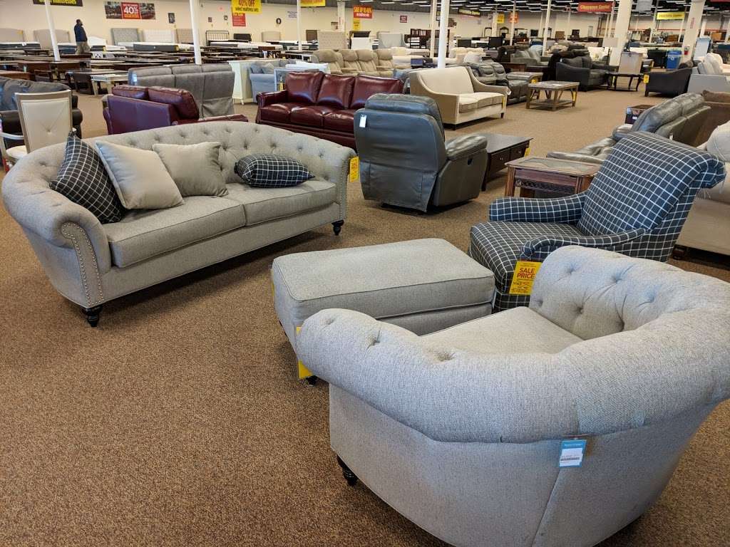 Raymour & Flanigan Furniture and Mattress Store | 531 US-46 Suite 100, Fairfield, NJ 07004, USA | Phone: (973) 227-2868
