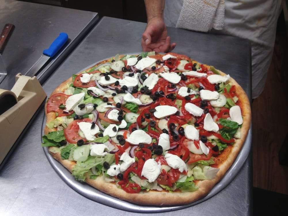 Calabria Pizza & Pasta | 3691 Old Yorktown Rd, Yorktown Heights, NY 10598, USA | Phone: (914) 556-6410