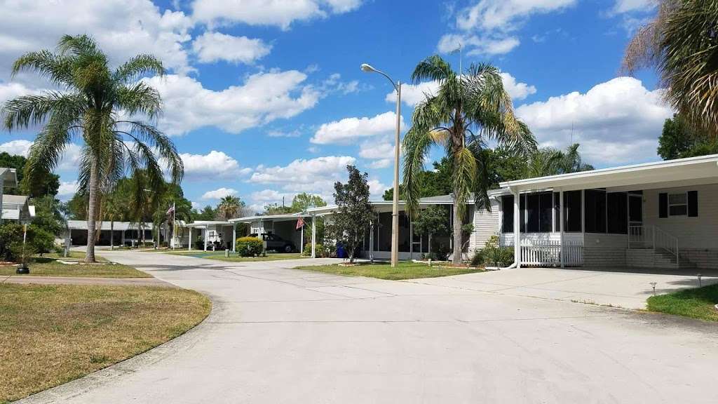 Ariana Village | 1625 Ariana St Lot 16, Lakeland, FL 33803, USA | Phone: (863) 687-3835