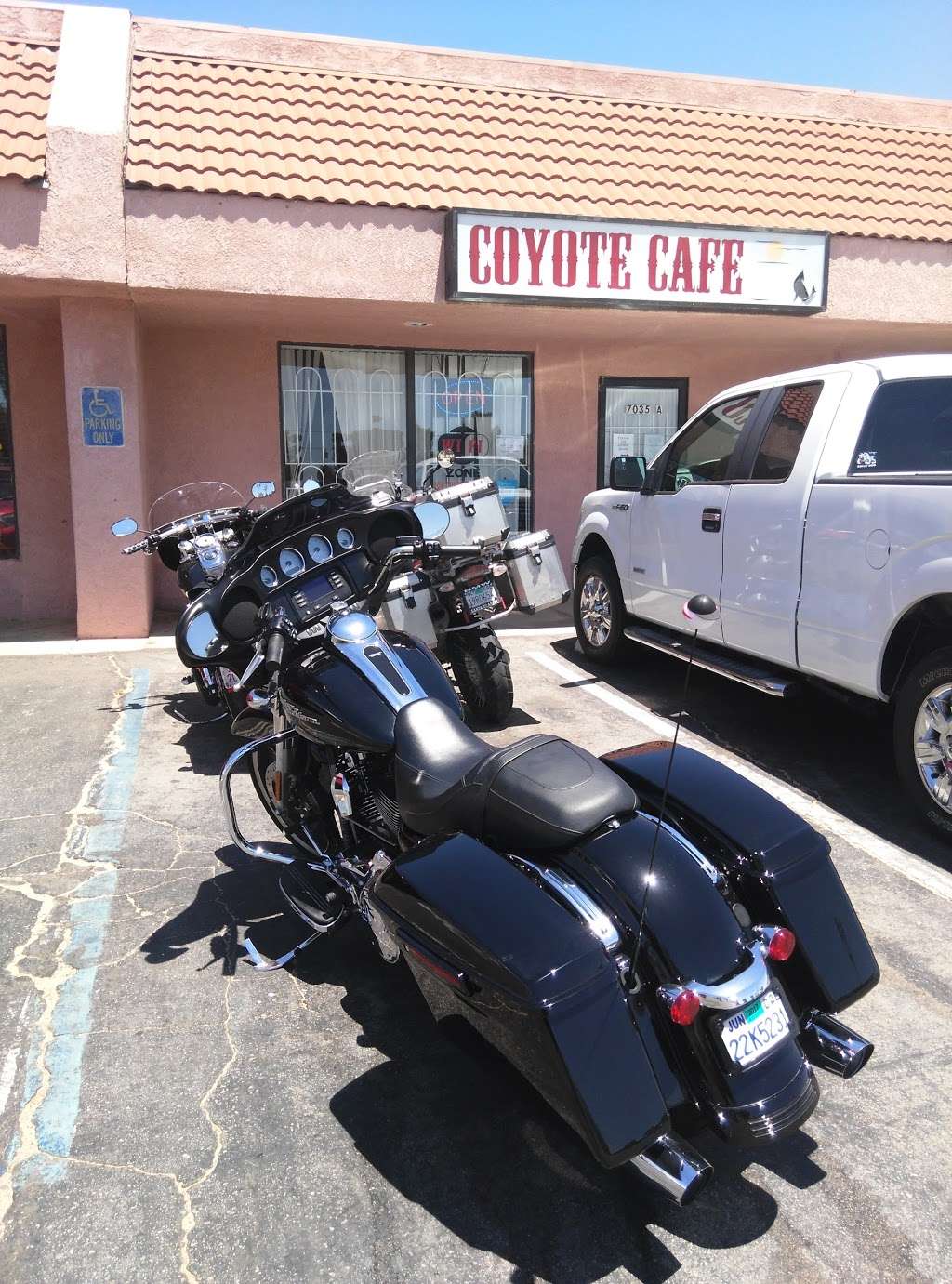 Coyote Cafe | 7035 California City Blvd # B, California City, CA 93505, USA | Phone: (760) 373-4115