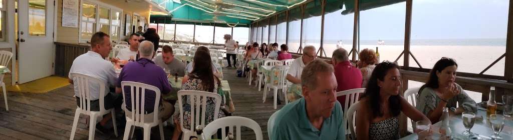 McGlades On The Pier | 722 Beach Ave, Cape May, NJ 08204, USA | Phone: (609) 884-2614