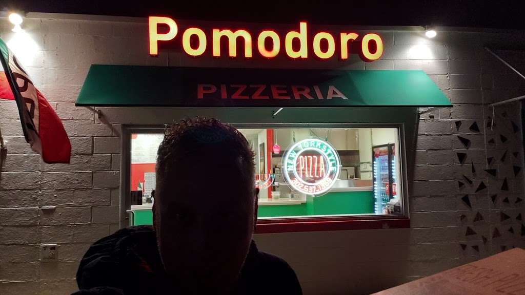 Pomodoro Pizzeria | 101 Garfield Pkwy, Bethany Beach, DE 19930, USA | Phone: (302) 537-1359