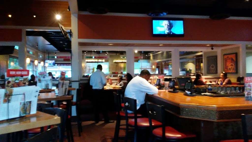 Chilis Grill & Bar | 10955 North Fwy, Houston, TX 77037, USA | Phone: (281) 447-9200