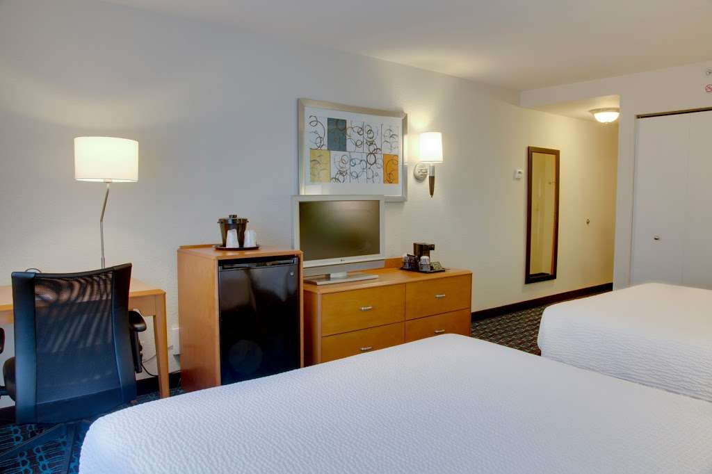 Fairfield Inn & Suites by Marriott Melbourne West/Palm Bay | 4355 W New Haven Ave, Melbourne, FL 32904, USA | Phone: (321) 722-2220