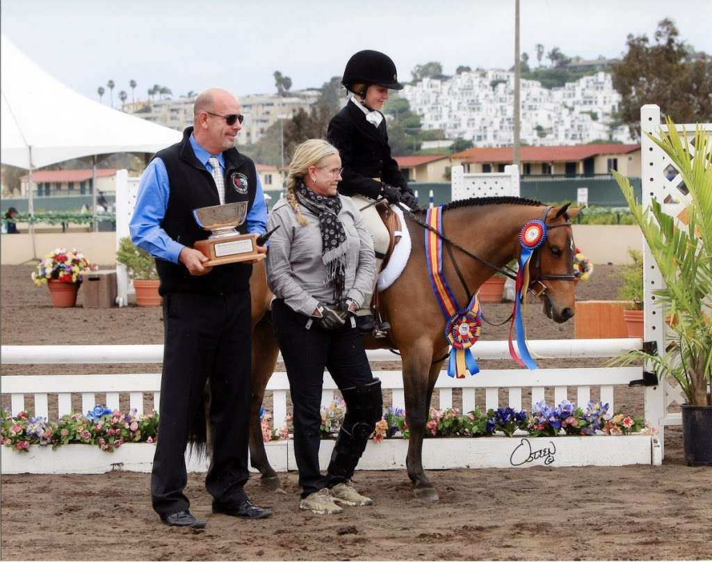 Acres West Equestrian Center | 23200 Mulholland Hwy, Calabasas, CA 91302, USA | Phone: (888) 447-9993