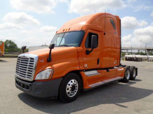 Schneider Truck Sales | 3150 S 39th Ave, Phoenix, AZ 85009, USA | Phone: (800) 635-9801