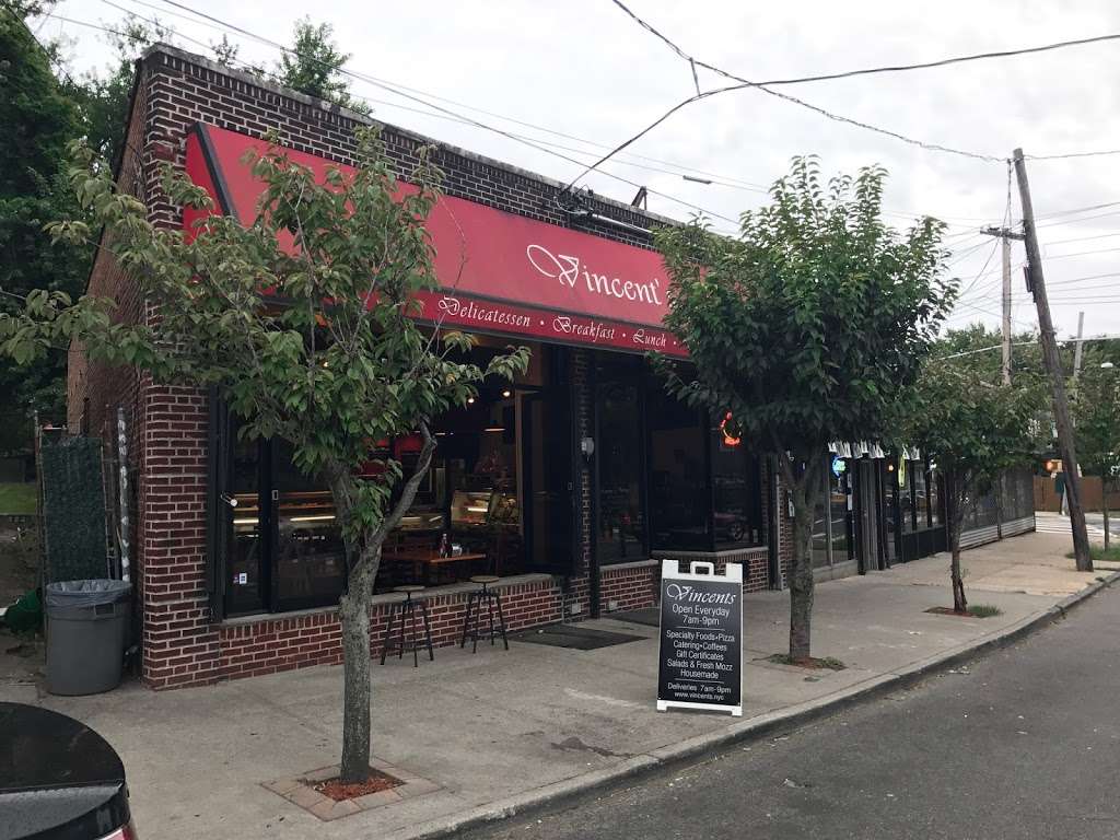 Vincents Pizzeria, Delicatessen, & Catering | 500 Henderson Ave, Staten Island, NY 10310, USA | Phone: (718) 720-7335