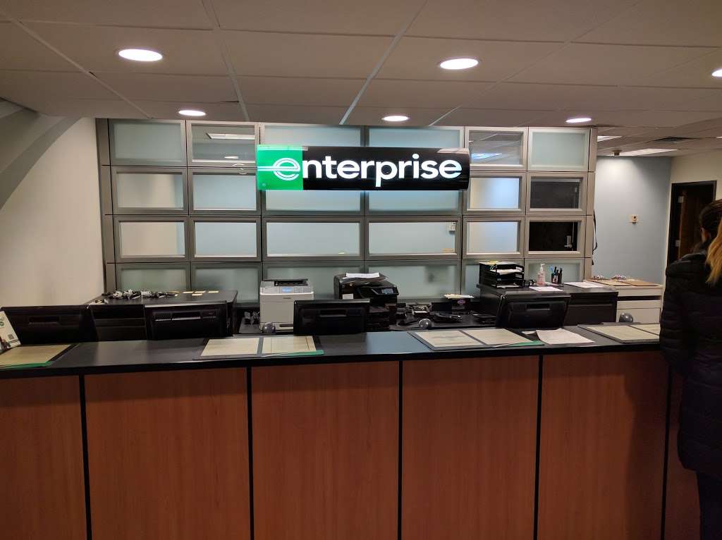 Enterprise Rent-A-Car | 417 N Bolingbrook Dr, Bolingbrook, IL 60440 | Phone: (630) 378-1100