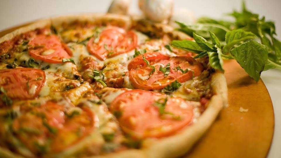 Sarpinos Pizzeria Vivion | 311 NE Vivion Rd, Kansas City, MO 64118, USA | Phone: (816) 452-3333