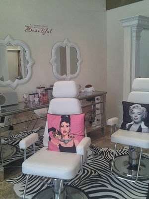 Flirt Spa & Brow Bar | 1693 Northern Blvd, Manhasset, NY 11030, USA | Phone: (516) 472-0918