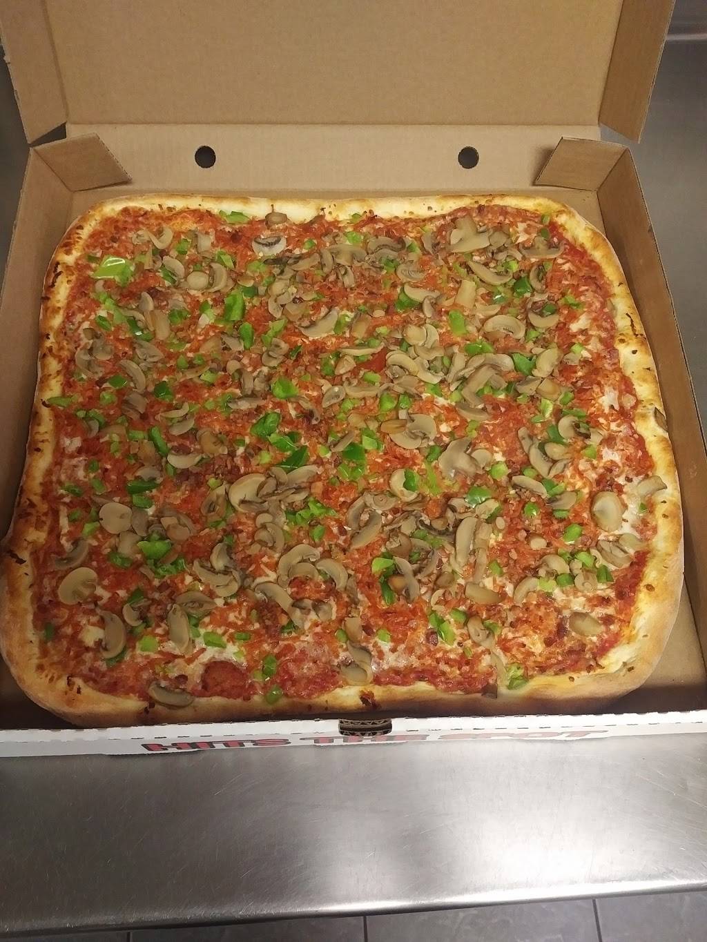 Bulls Eye Pizza East | 214 Lauzon Rd, Windsor, ON N8S 3L6, Canada | Phone: (519) 944-1221