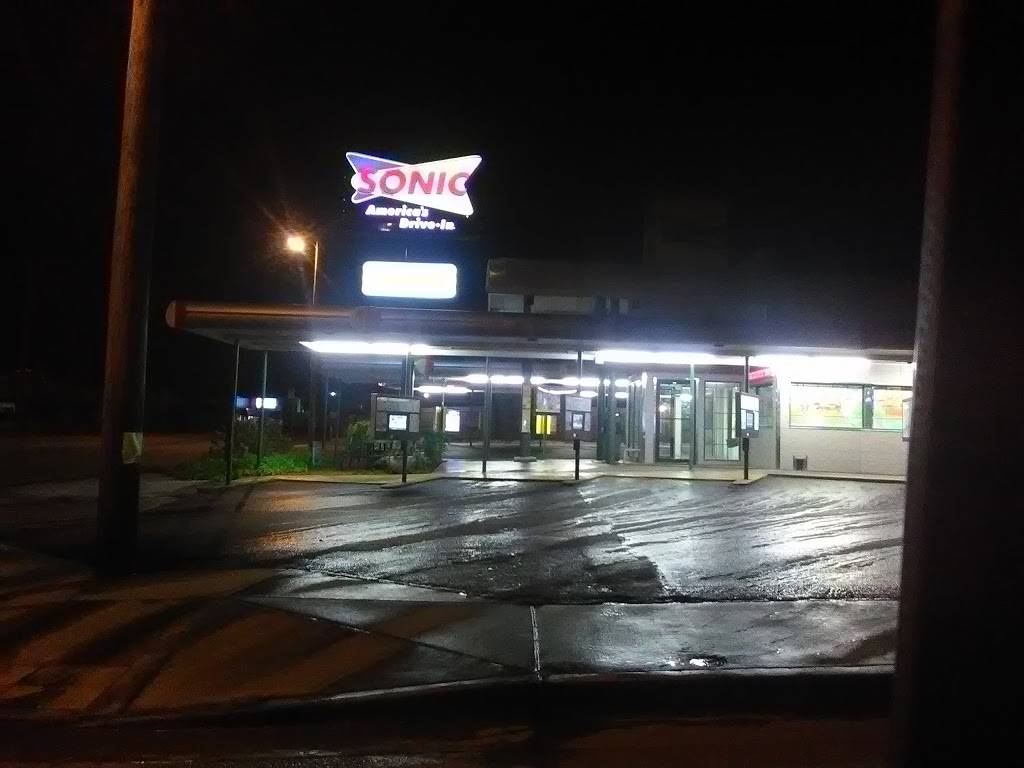 Sonic Drive-In | 4904 E Admiral Pl, Tulsa, OK 74115, USA | Phone: (918) 836-1511