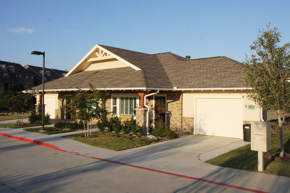 MacArthur Hills | 1295 Kinwest Pkwy, Irving, TX 75063, USA | Phone: (469) 899-0711