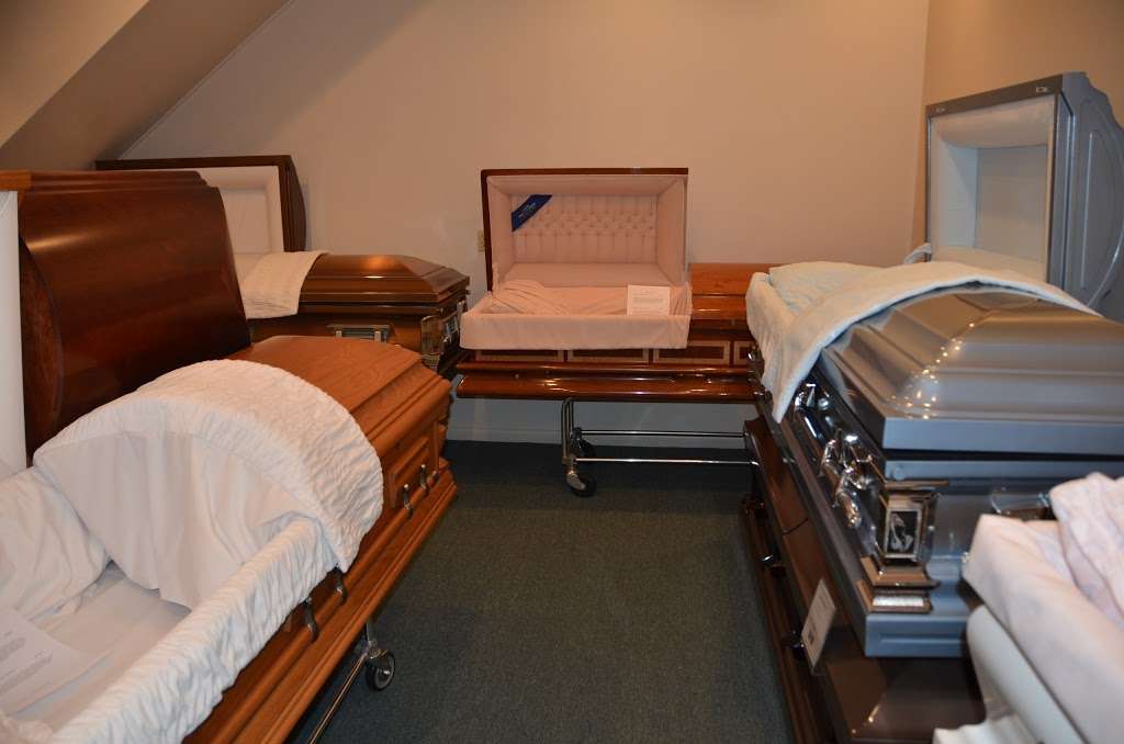 Hall-Baker Funeral Home | 339 E Main St, Plainfield, IN 46168 | Phone: (317) 839-3366