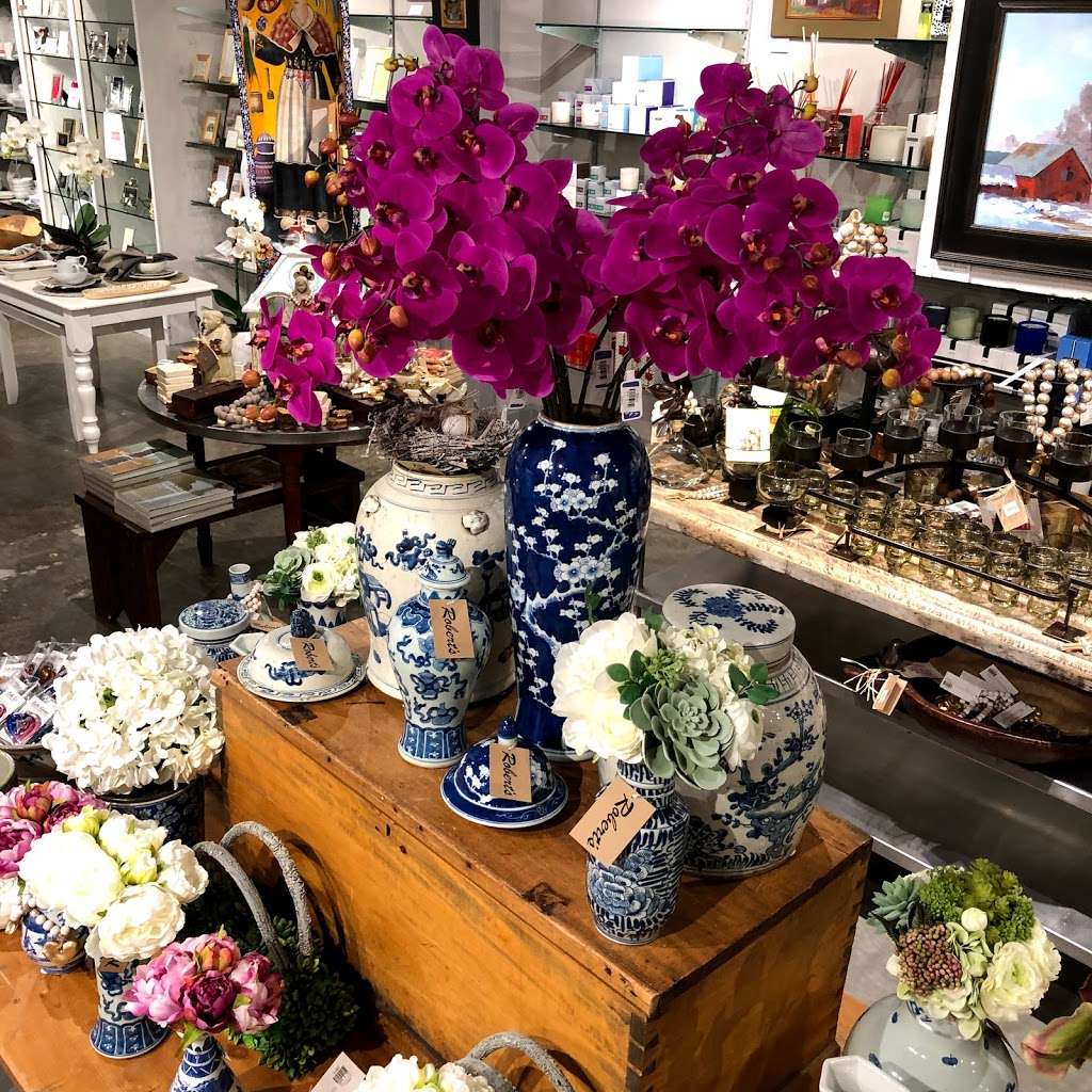 Roberts China and Gifts | 12651 Memorial Dr suite d, Houston, TX 77024, USA | Phone: (713) 973-8171