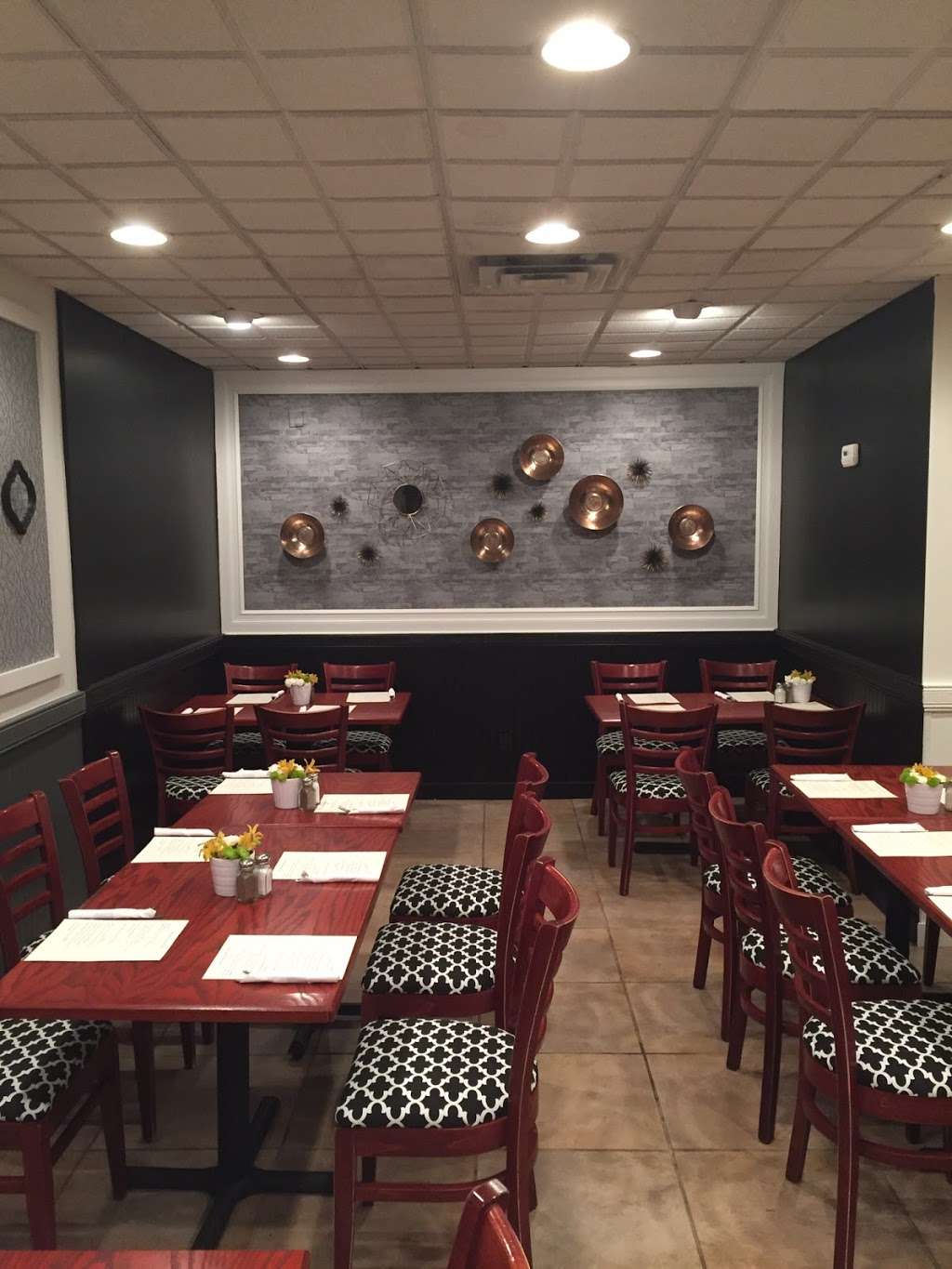 Starlite Italian Restaurant & Bar | 993 Pleasant Valley Way, West Orange, NJ 07052 | Phone: (973) 736-9440