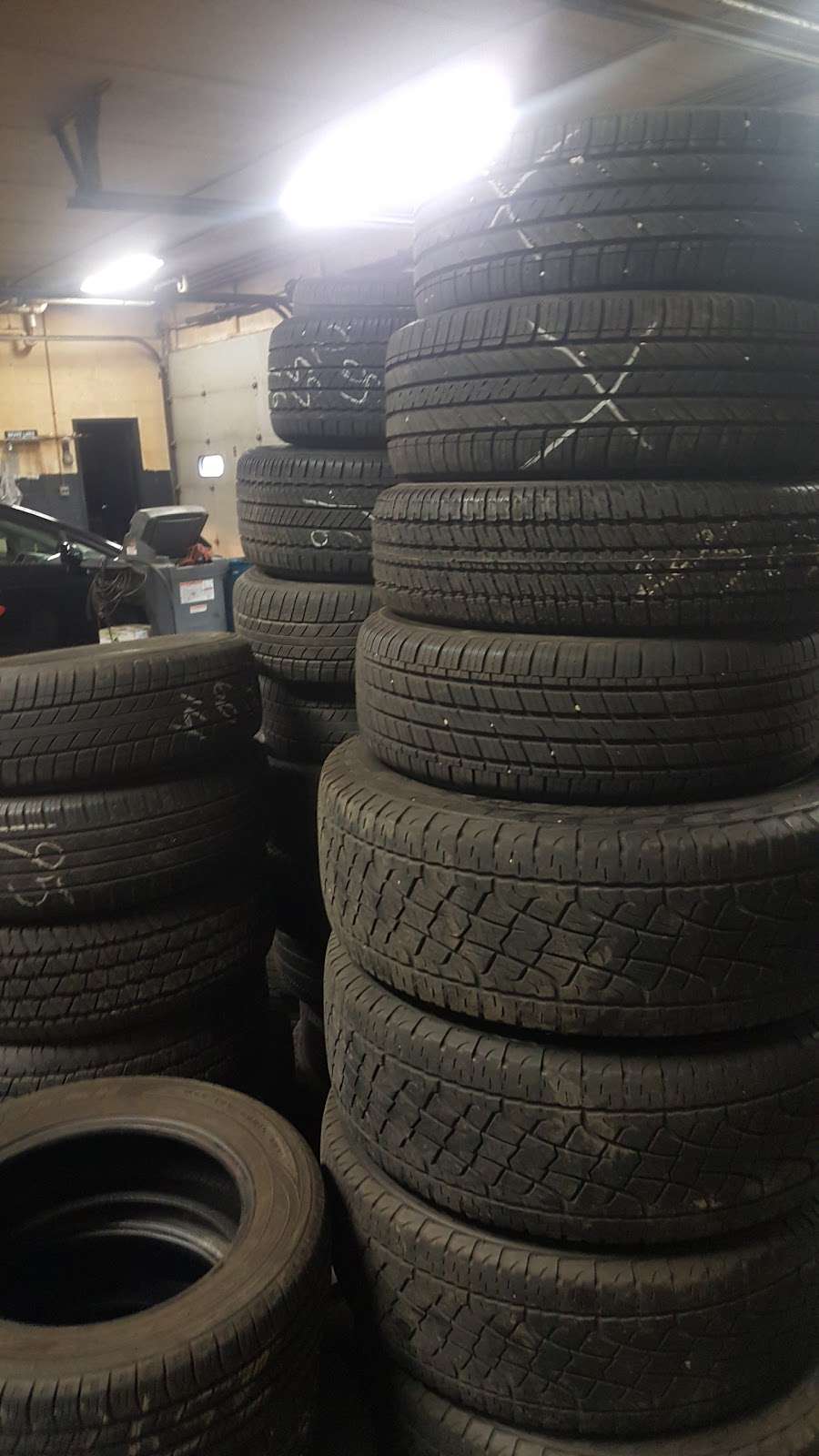 Valles Tires Shop | 9818 Grand Ave, Franklin Park, IL 60131, USA | Phone: (708) 408-2182