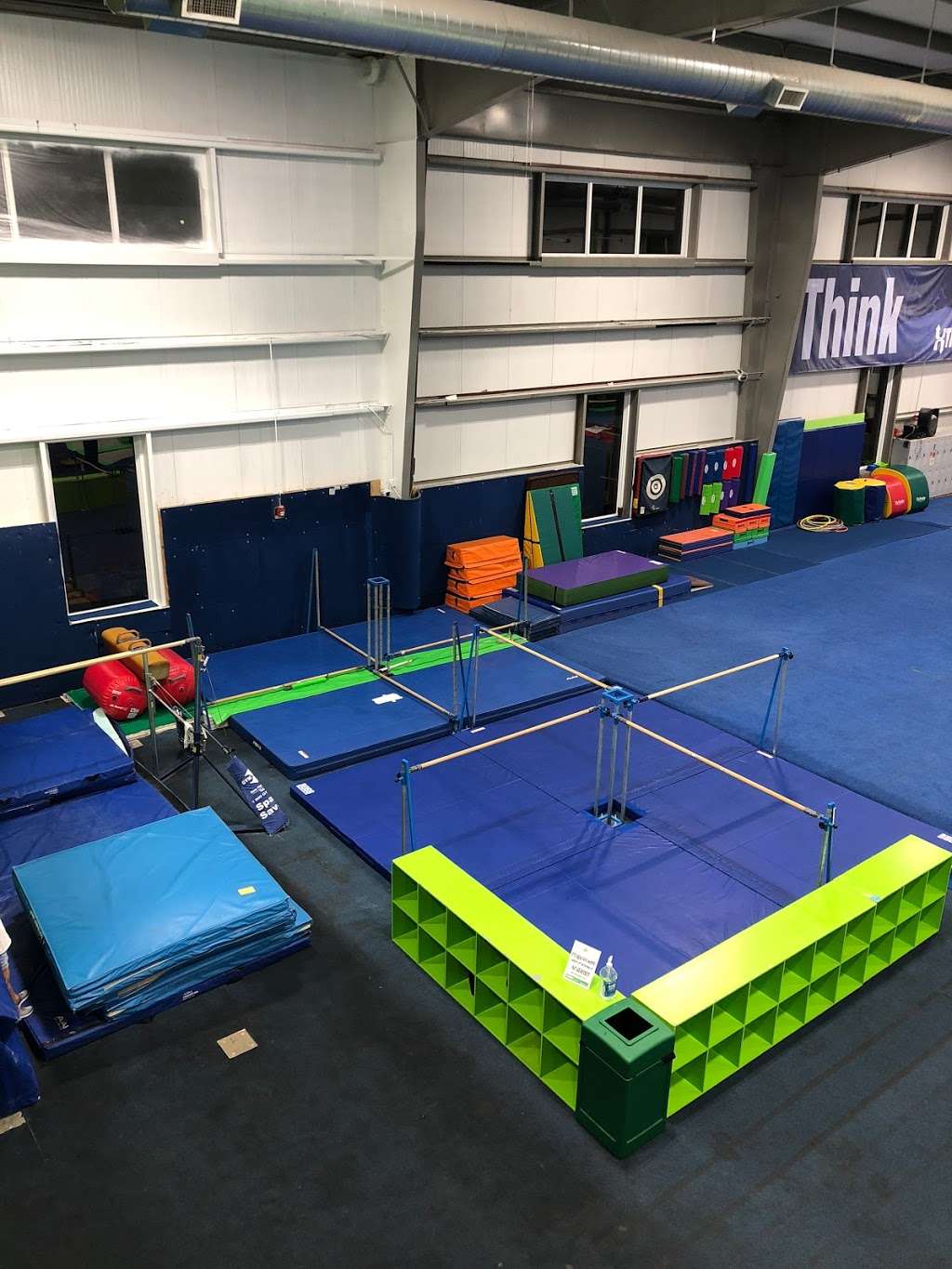 Xtreme Gymnastics and Trampoline | 725 NW Commerce Ct, Lees Summit, MO 64086, USA | Phone: (816) 347-8008