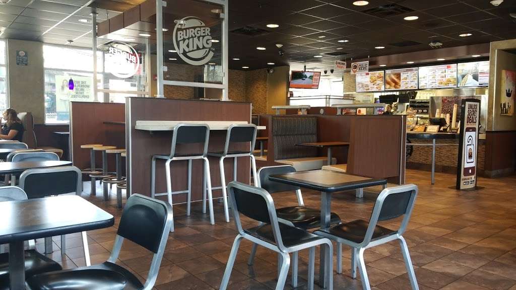 Burger King | 1590 Hutchinson River Pkwy, The Bronx, NY 10461, USA | Phone: (718) 824-7846