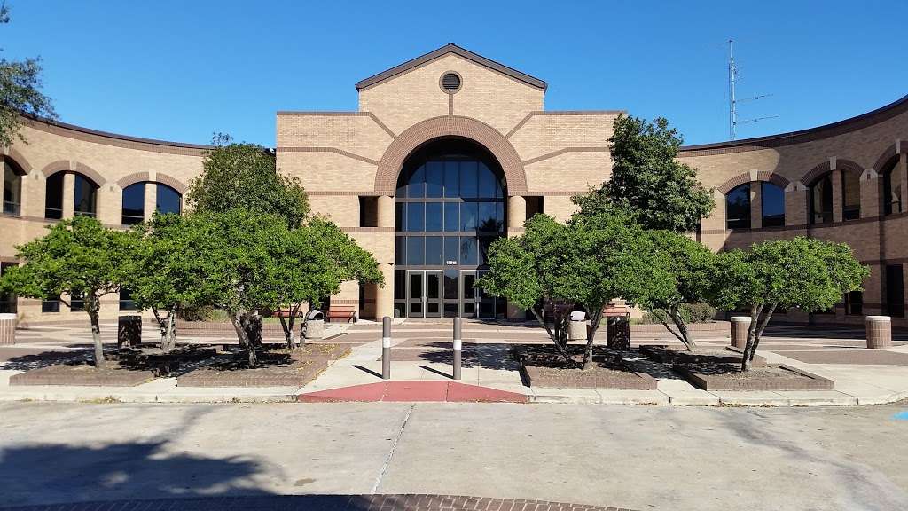 Langham Creek High School | 17610 Farm to Market Rd 529, Houston, TX 77095 | Phone: (281) 463-5400