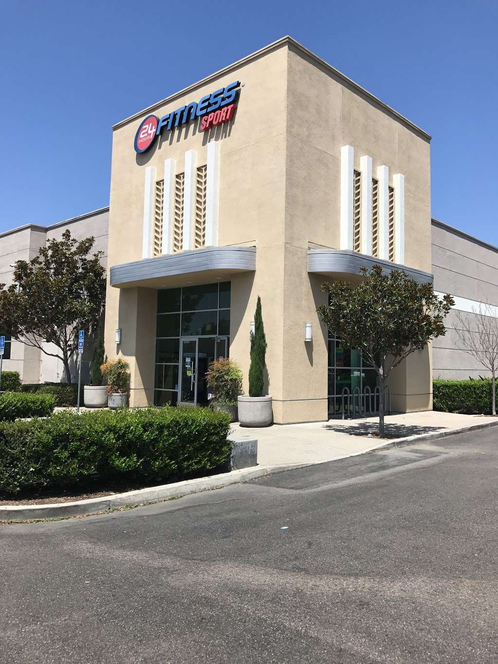 24 Hour Fitness | 200 Corporate Dr, Ladera Ranch, CA 92694 | Phone: (949) 365-5000