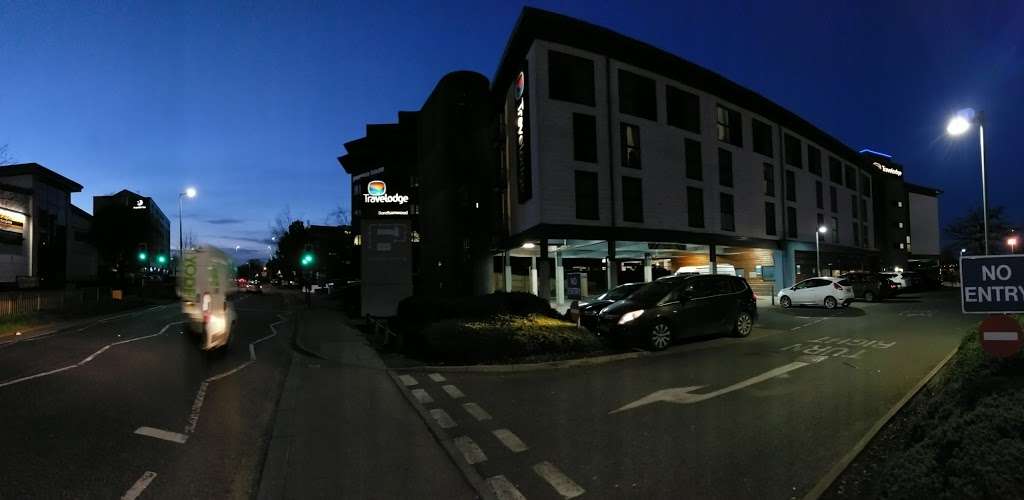 Travelodge Borehamwood | Elstree Way, Borehamwood WD6 1SD, UK | Phone: 0871 984 6346