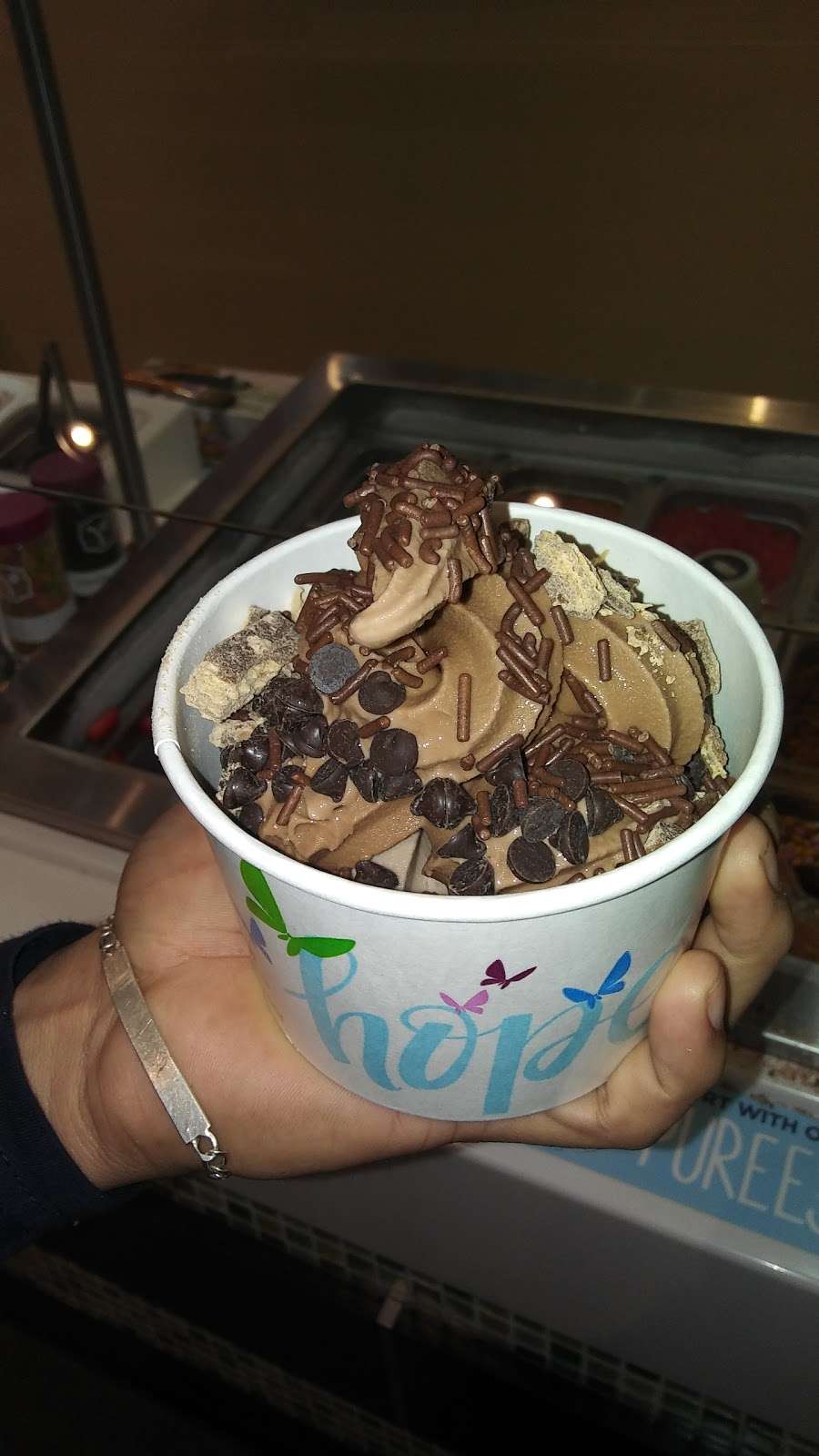 Yogurtland | 255 E Compton Blvd, Compton, CA 90220, USA | Phone: (424) 381-4003