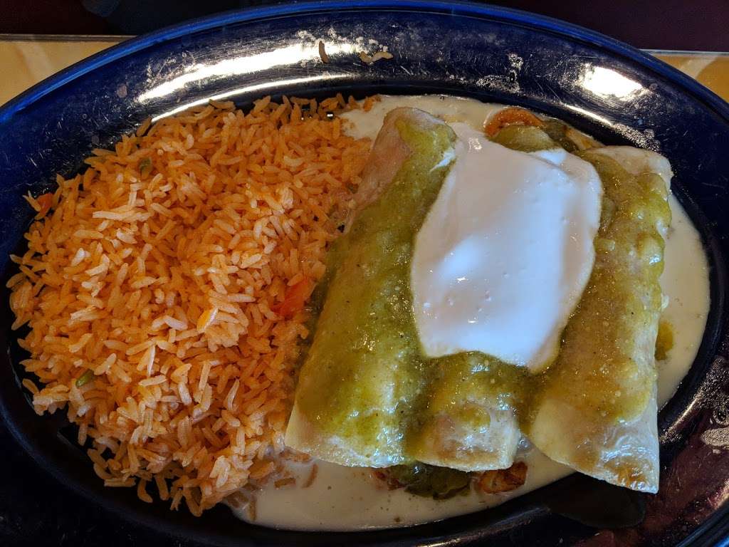 La Hacienda Mexican Restaurant | 3855 E 96th St Suite G, Indianapolis, IN 46240 | Phone: (317) 704-4409