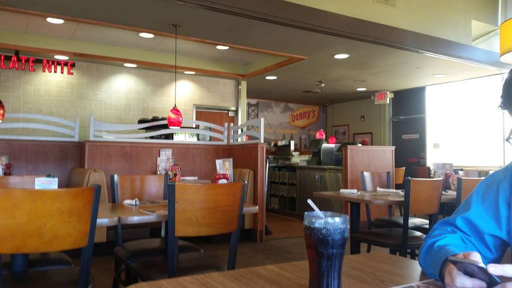 Dennys | 640 E Lincoln Hwy, Langhorne, PA 19047, USA | Phone: (215) 757-1115