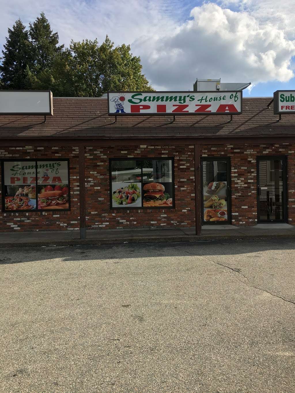 Sammys House of Pizza Restaurant | 1388 Mineral Spring Ave, North Providence, RI 02904, USA | Phone: (401) 353-7827