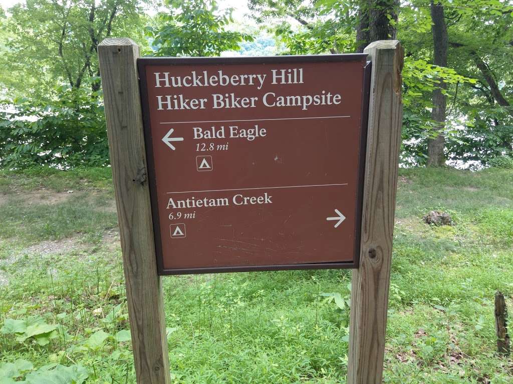 Huckleberry Hill Campsite | Chesapeake and Ohio Canal Towpath, Knoxville, MD 21758, USA