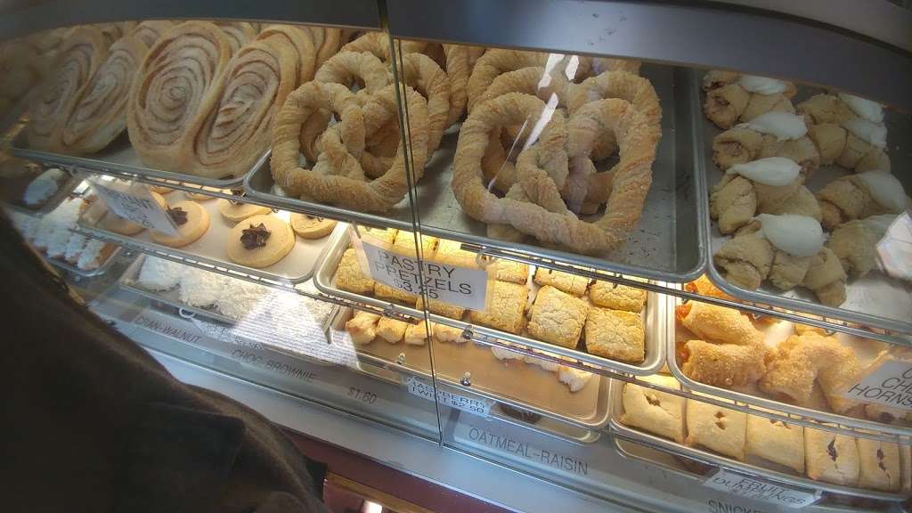 Bakery Delite | 290 S River St, Plains, PA 18705, USA | Phone: (570) 823-3400